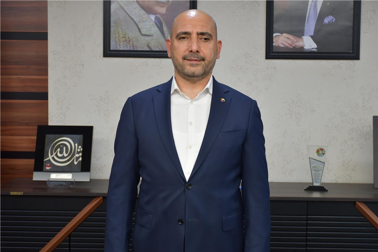 BAŞKAN BAĞLAMIŞ: ÜLKEMİZİN AYDINLIK YARINLARINI İNŞA EDEN ÖĞRETMENLERİMİZİN GÜNÜ KUTLU OLSUN